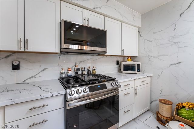 2128 Chertsey Drive C, Las Vegas, NV 89108