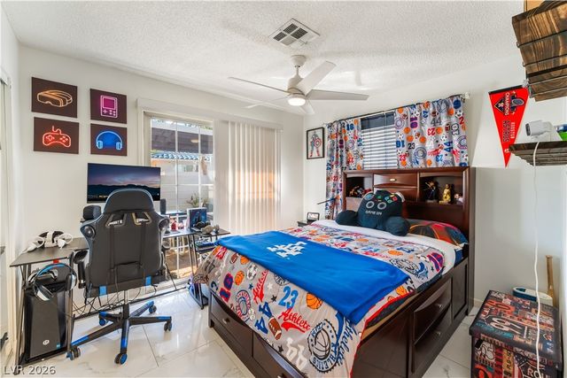 2128 Chertsey Drive C, Las Vegas, NV 89108