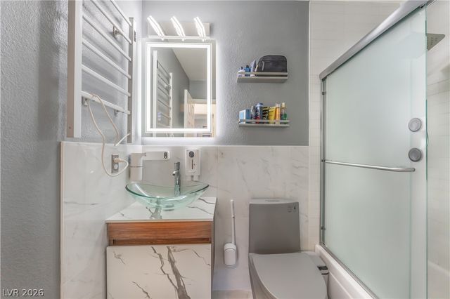 2128 Chertsey Drive C, Las Vegas, NV 89108