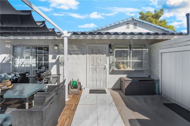 2128 Chertsey Drive C, Las Vegas, NV 89108