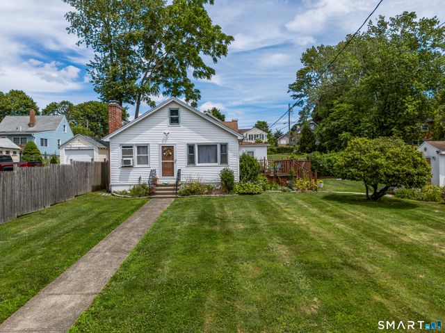 58 Vivian Street, Waterford, CT 06385