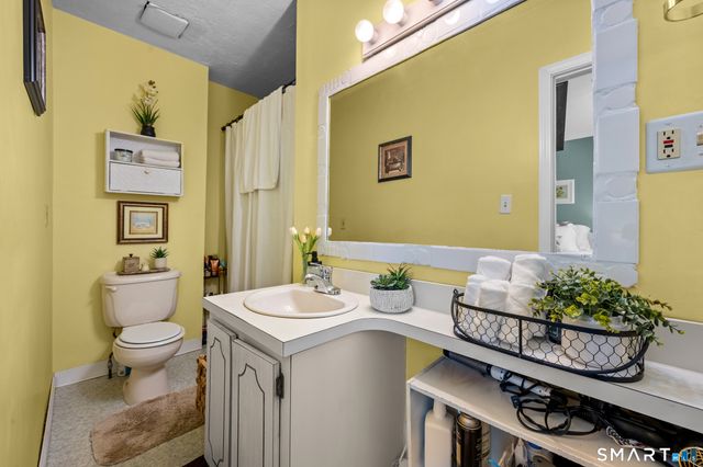 58 Vivian Street, Waterford, CT 06385