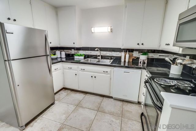 2244 2nd Ave 25, San Diego, CA 92101