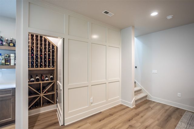 16319 Ironwood Lane, Urbandale, IA 50263