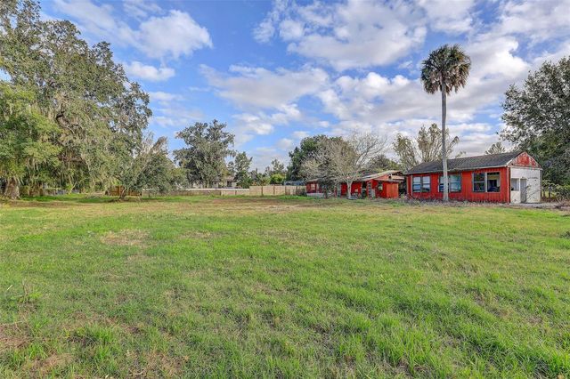 3510 MOORES LAKE ROAD, Dover, FL 33527