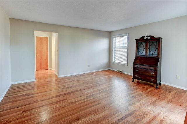 1133 A NW 12th Street A, Blue Springs, MO 64015