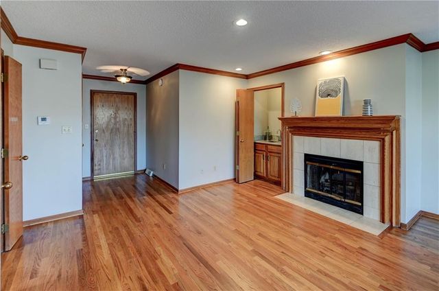 1133 A NW 12th Street A, Blue Springs, MO 64015