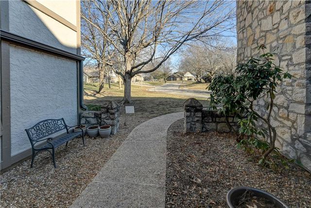 1133 A NW 12th Street A, Blue Springs, MO 64015