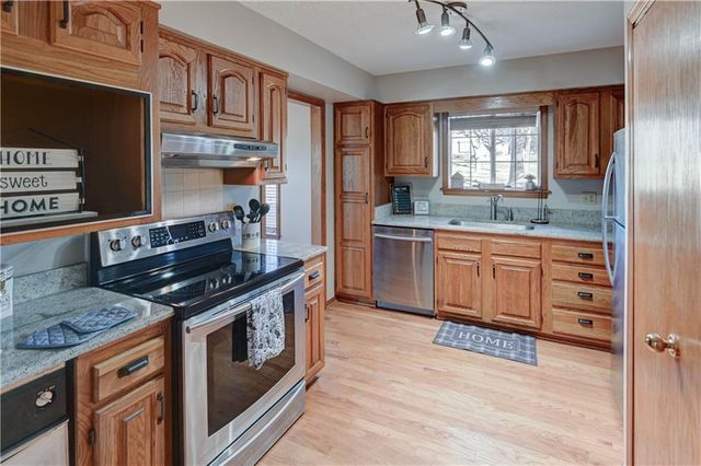 1133 A NW 12th Street A, Blue Springs, MO 64015