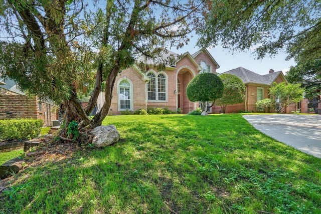 702 Buttermilk Drive, Arlington, TX 76006