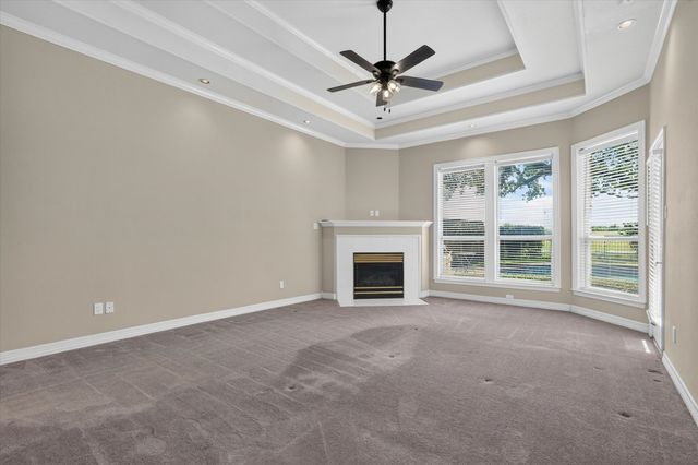 702 Buttermilk Drive, Arlington, TX 76006