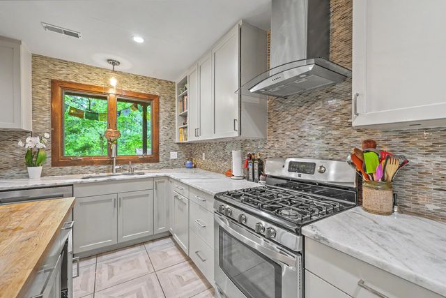 38 Crosscreek Drive, Charleston, SC 29412