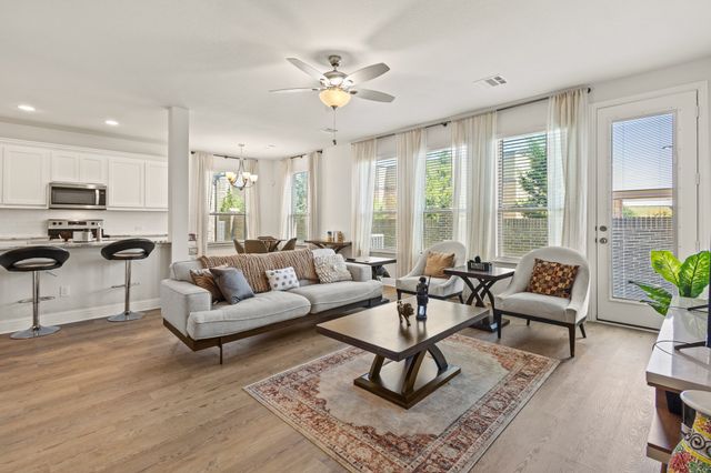 6805 Joelene Rae Drive, Arlington, TX 76001