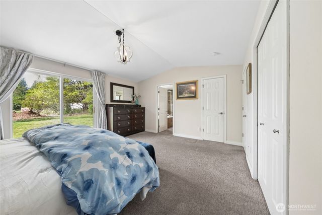 20916 Edwards Road E, Lake Tapps, WA 98391