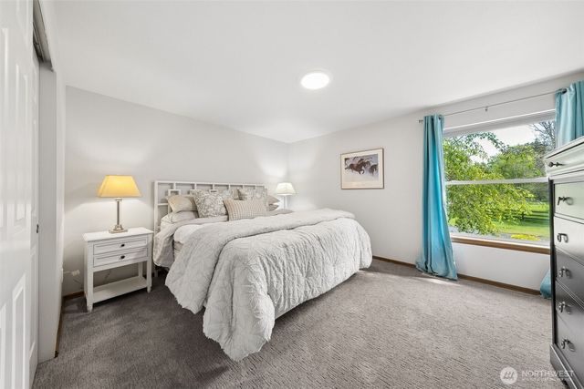 20916 Edwards Road E, Lake Tapps, WA 98391