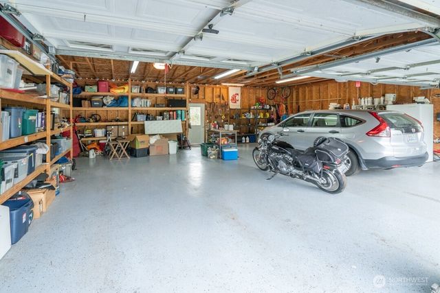 20916 Edwards Road E, Lake Tapps, WA 98391