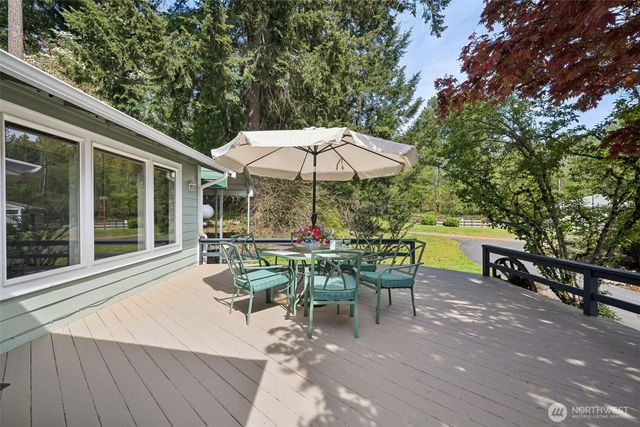 20916 Edwards Road E, Lake Tapps, WA 98391