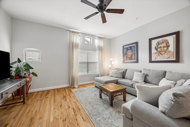 8715 Meadowcroft Drive 1102, Houston, TX 77063