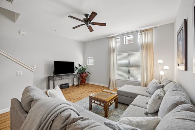 8715 Meadowcroft Drive 1102, Houston, TX 77063