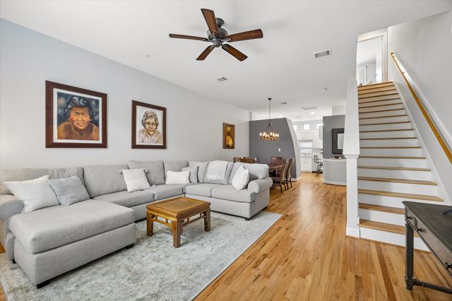 8715 Meadowcroft Drive 1102, Houston, TX 77063