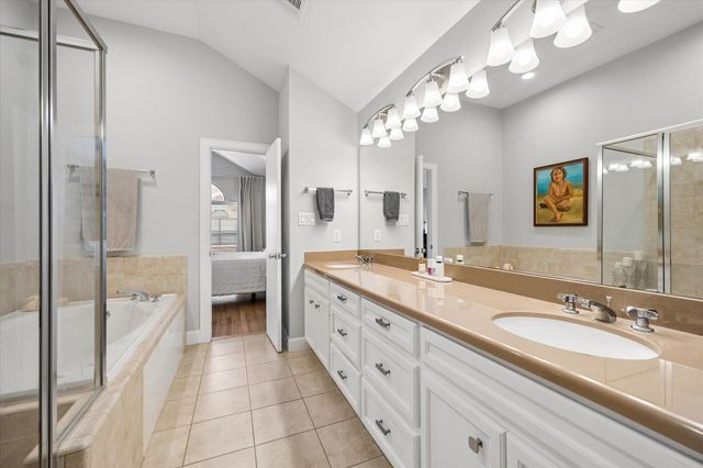 8715 Meadowcroft Drive 1102, Houston, TX 77063