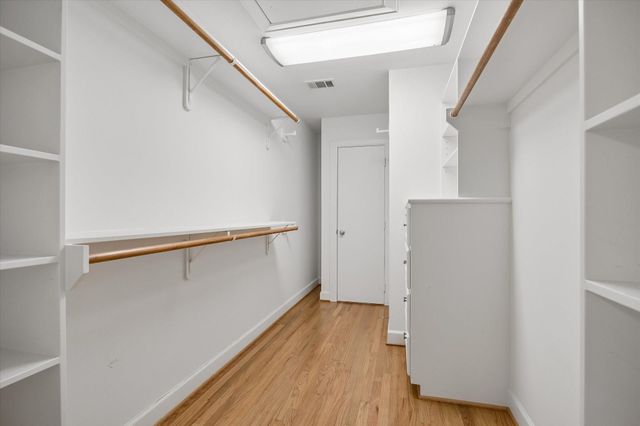 8715 Meadowcroft Drive 1102, Houston, TX 77063