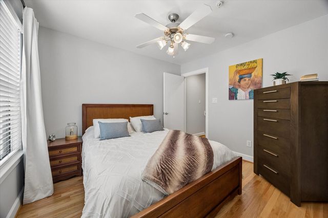 8715 Meadowcroft Drive 1102, Houston, TX 77063