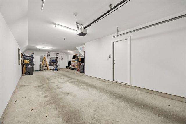 8715 Meadowcroft Drive 1102, Houston, TX 77063