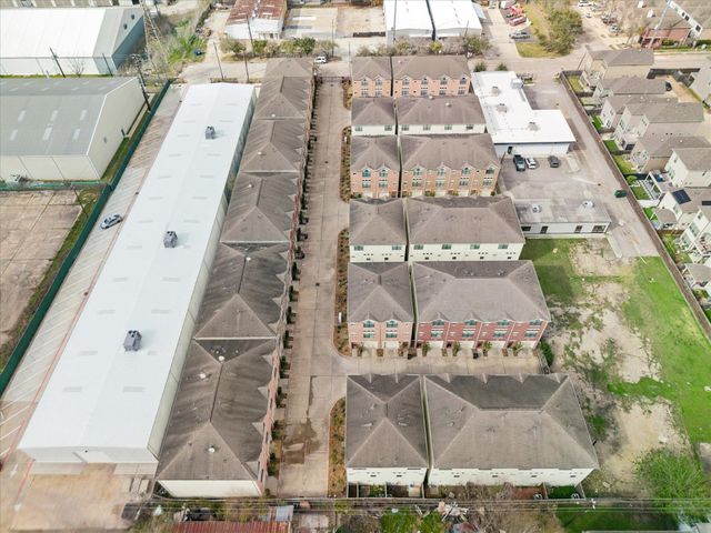 8715 Meadowcroft Drive 1102, Houston, TX 77063