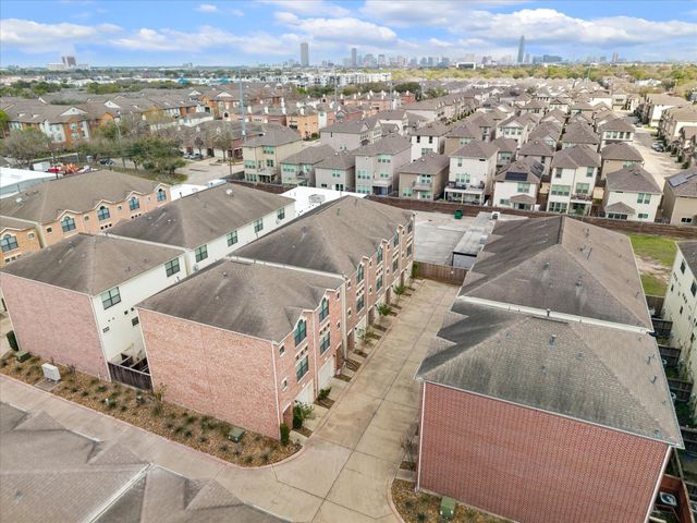 8715 Meadowcroft Drive 1102, Houston, TX 77063