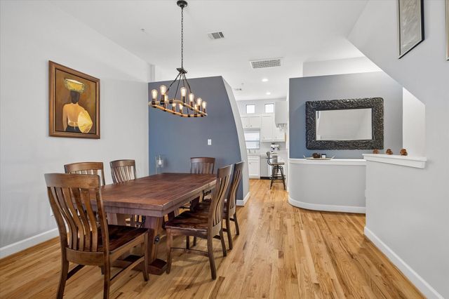 8715 Meadowcroft Drive 1102, Houston, TX 77063