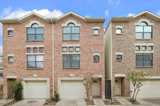 8715 Meadowcroft Drive 1102, Houston, TX 77063