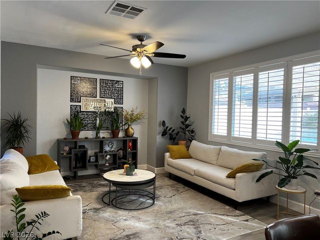 2385 Predera Avenue, Henderson, NV 89052