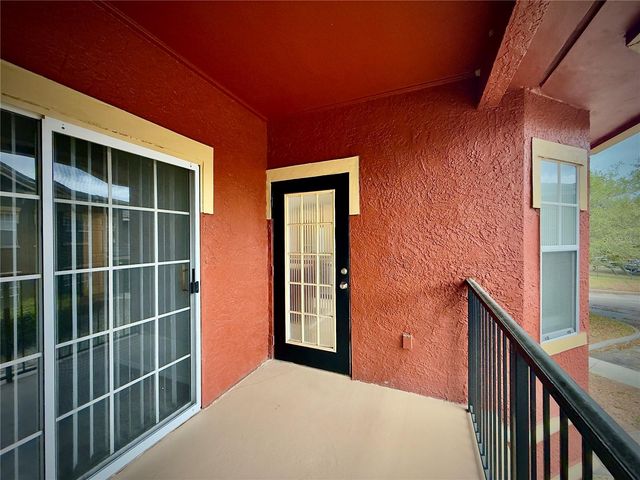 240 VILLA DI ESTE TERRACE 204, Lake Mary, FL 32746