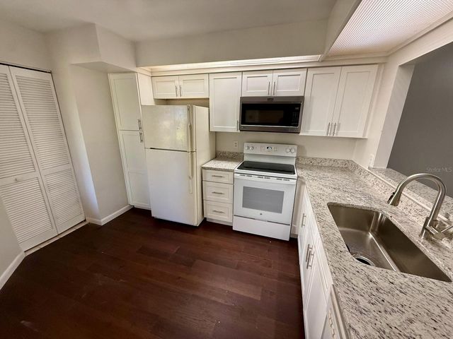 4454 MIDDLEBROOK ROAD 4454, Orlando, FL 32811