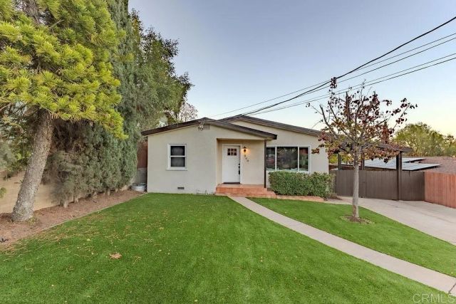 944 W 5Th Avenue, Escondido, CA 92025