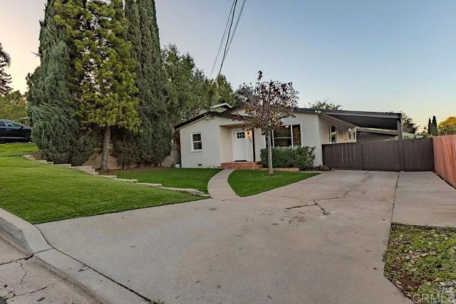 944 W 5Th Avenue, Escondido, CA 92025