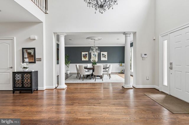 5400 MOHICAN RD, Bethesda, MD 20816