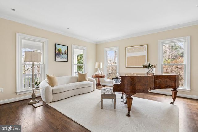 5400 MOHICAN RD, Bethesda, MD 20816