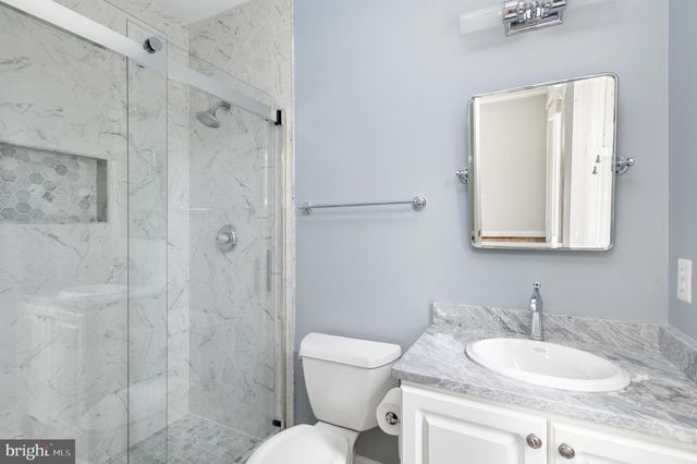 5400 MOHICAN RD, Bethesda, MD 20816