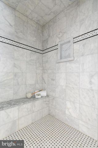 5400 MOHICAN RD, Bethesda, MD 20816