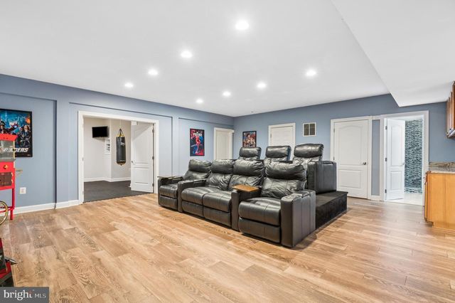 5400 MOHICAN RD, Bethesda, MD 20816