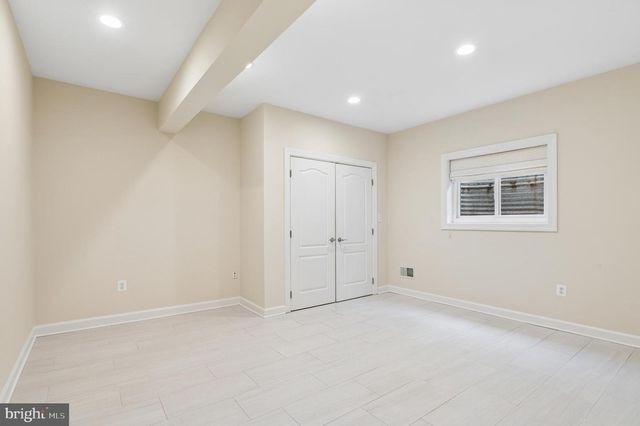 5400 MOHICAN RD, Bethesda, MD 20816