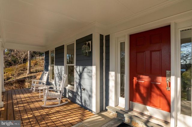 5400 MOHICAN RD, Bethesda, MD 20816