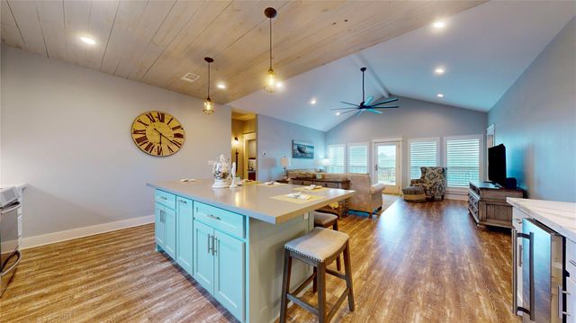 972 Bahama Drive, Crystal Beach, TX 77650