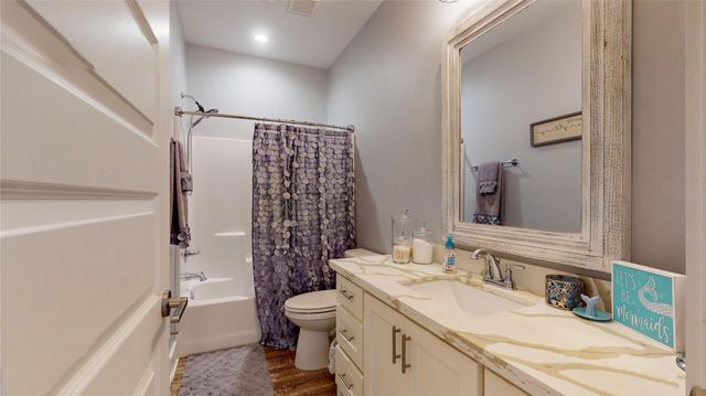 972 Bahama Drive, Crystal Beach, TX 77650