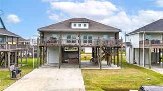 972 Bahama Drive, Crystal Beach, TX 77650