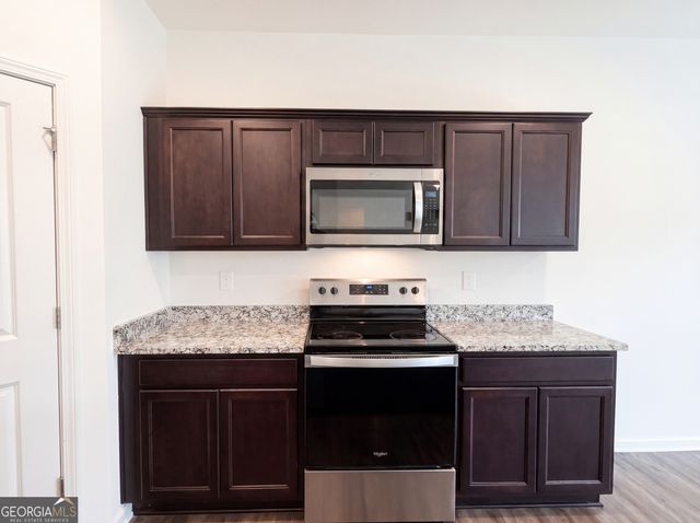 15 Regal Lane, Covington, GA 30016
