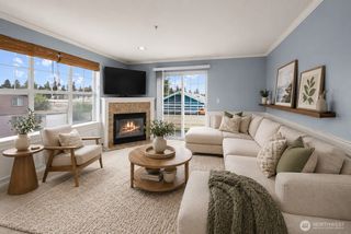 10549 Stone Ave N #303, Seattle, WA 98133