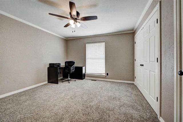 10500 McClain Avenue, Yukon, OK 73099